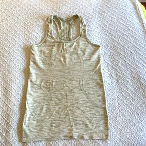 Lululemon Swiftly tank Sz 4